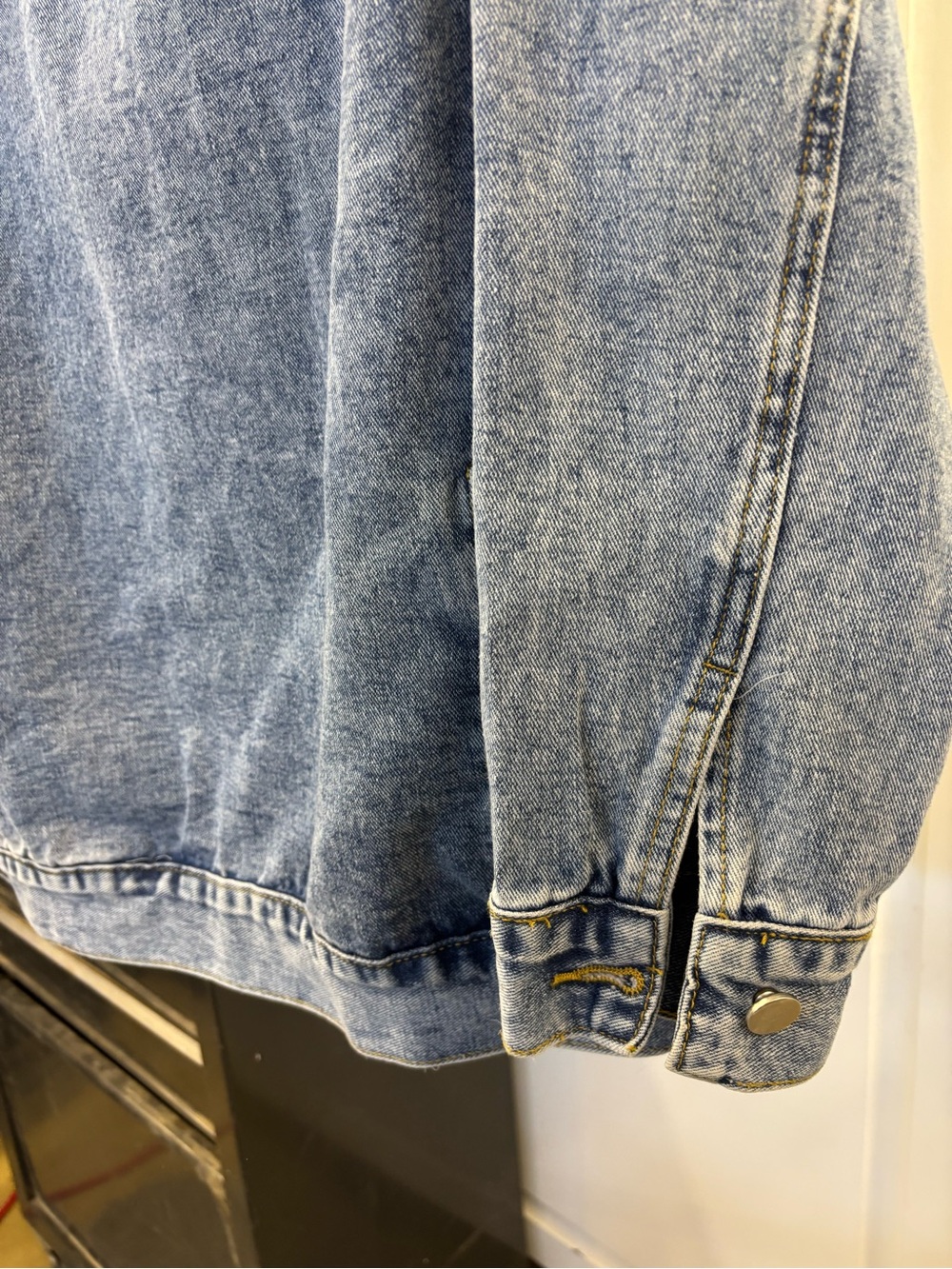 Denim jacket - Picture 3 of 5